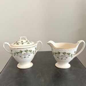 Homer Laughlin VTG  Cream and Green Floral Sugar Bowl & Creamer Set